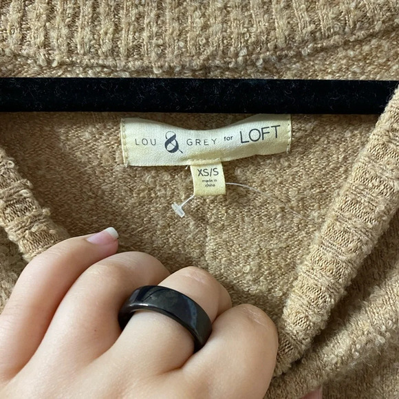 L&G Seamed Poncho Sweater - Picture 3 of 5
